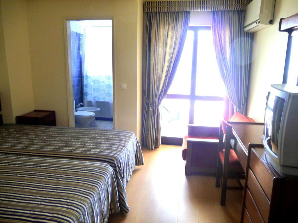 Hotel Tamargueira Figueira da Foz Habitación foto