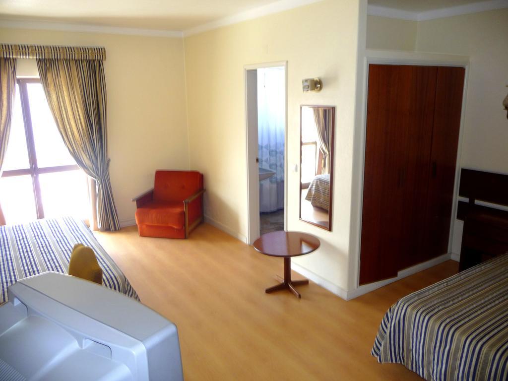 Hotel Tamargueira Figueira da Foz Habitación foto